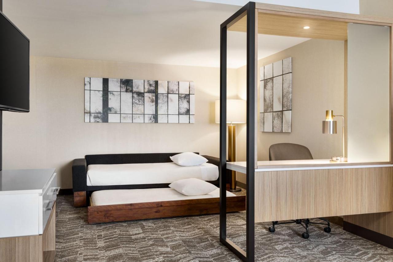 Springhill Suites By Marriott Camp Hill Bagian luar foto