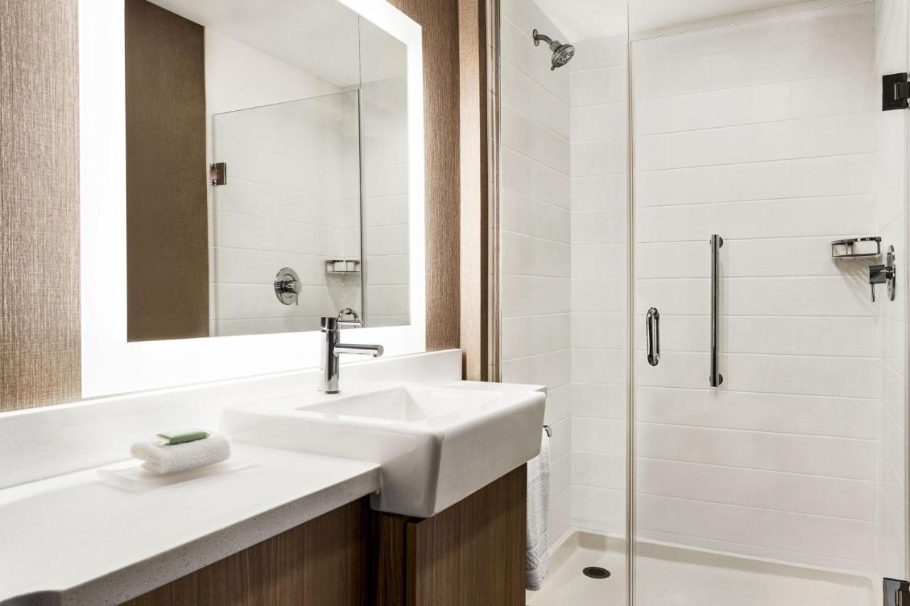 Springhill Suites By Marriott Camp Hill Bagian luar foto